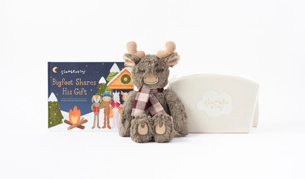 Slumberkins Inc. - Holiday Essentials Gift Set: Moose Kin + Book + Basket
